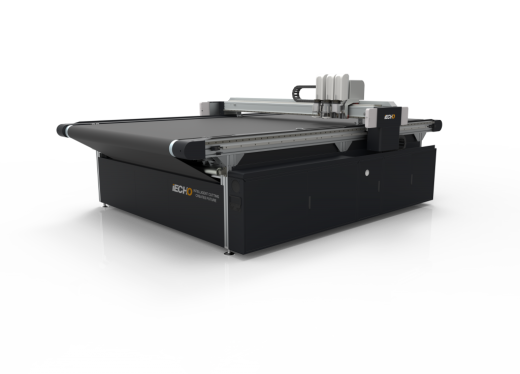 Лидер среди однослойных планшетных раскройщиков IECHO TK4S